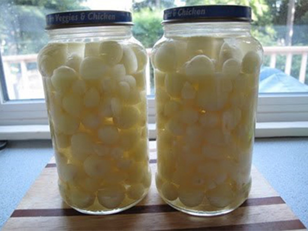 Tỏi Cô đơn ngâm giấm toi co dơn ngam giam